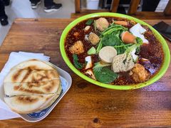 -不起眼麻辣烫凉皮店