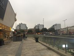 -易生活购物公园