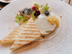 香煎嫩鹅肝-Kathleen's Waitan 凯圣琳江景西餐厅(外滩店)