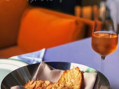 杏仁片餐前包-93Club·法餐厅