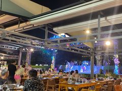 -渔家火锅·海鲜自助餐·演艺(亚龙湾天域酒店)