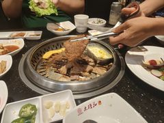 -木槿花韩式炭烤·熟成肉工坊(孙文东路店)