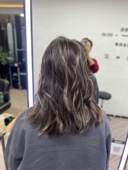 -奈川烫染Salon