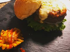 -HIGH FIVE哈福手工汉堡(桂林路店)