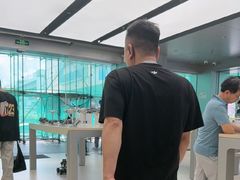 -DJI大疆(深圳华强北曼哈授权体验店)