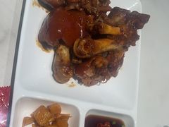 -老周家酱卤猪蹄私房菜(克拉玛依西街店)
