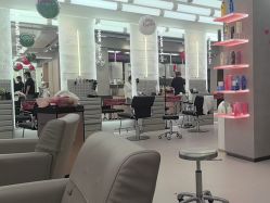 -Z.X HAIR SALON张新美业