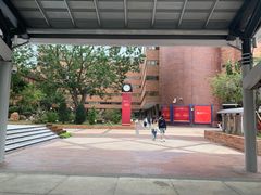 -香港理工大学