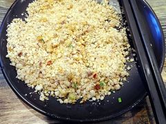-范二妹独特烧烤夜宵城(宜宾总店)