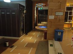-裕龙汤泉
