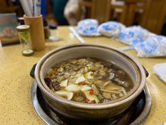 -东巴谷野生菌火锅餐厅