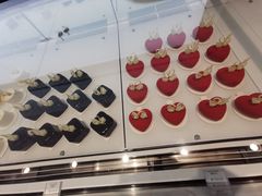 -罗红摄影艺术馆