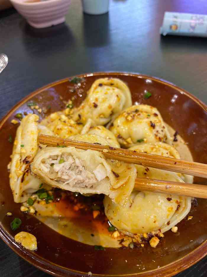 特色推荐: *招牌燃饺!