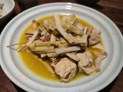 鸡汁笋干炖千张包-鱼食饭稻·苏浙土菜17年老馆子(平江路店)