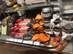 -VENCHI 闻绮(北京国贸商城店)