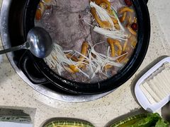 -九寨特色牦牛肉汤锅 羊肉汤锅