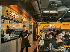 -鸣记脆皮烤鱼·海鲜烤鱼(三八广场店)