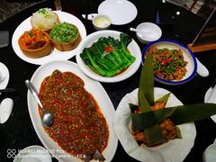 -湖锦酒楼·32年地道湖北菜(光谷店)