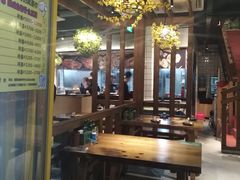 大堂-路边摊小炉子烧烤