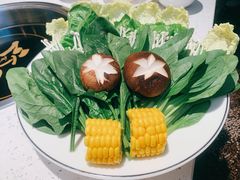 -三人行骨头王火锅(长寿店)