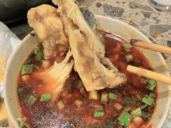 梭边鱼-肖肖酸萝卜鱼火锅(总店)