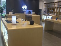 -华为授权体验店(中山公园来福士)