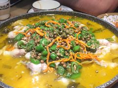 -山城外·非遗酸菜鱼(新都汇融店)