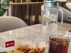 -必胜客餐厅(昆百大泰业城店)