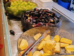 -涨巢·潮玩水疗局