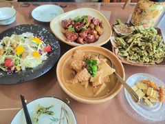 鸡汤炖卤水豆腐-丽泽山庄·生态怀柔菜·虹鳟鱼(红螺寺店)