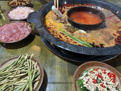 -黄潇洒老火锅(九眼桥宏济巷店)