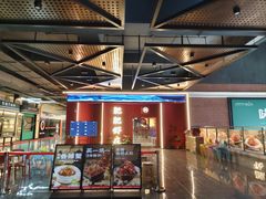 -肥肥虾庄·金牌油焖大虾(杨园滨江时代walk店)