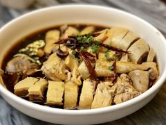 酱油鸡-蔼若春.传承三十年云南菜(金碧公园店)