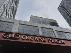 -大连星海皇冠假日酒店