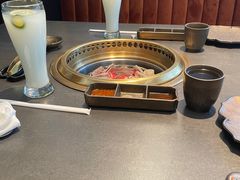 -铭牛烧肉·和牛海鲜自助(高新月牙湖店)