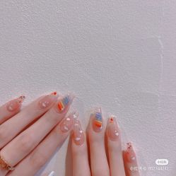 -悦指间美甲美睫