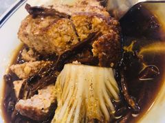 手打虾籽狮子头-上海皇廷花园酒店·御宴中餐厅
