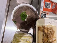 -宴全牛粤来越牛潮汕鲜牛肉火锅(海州万达广场店)