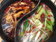 -灌县老妈砂锅串串香(万科红生活广场店)