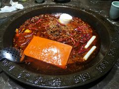 -红九格老火锅(三峡广场店)
