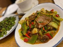 双椒炒牛肉-金翠河烧鹅粤式茶餐厅(龙湖三千集天街店)