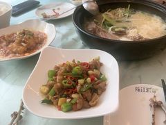 -陈江波老鸭煲(化工路店1号店)
