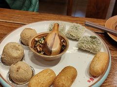 -亮欢寨酸汤鱼(沙冲路店)