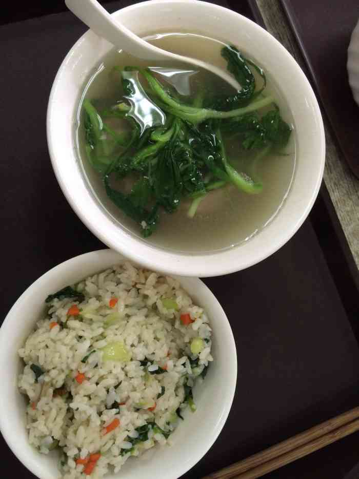 黃山菜飯骨頭湯