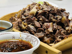 -春明狗肉馆(园丁花园店)