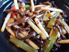 干锅鹿茸菌-三宝大饭店-中和艺素餐厅(浦上金山正祥广场店)