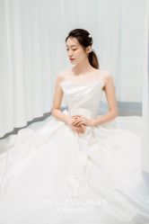 -洋洋婚纱品牌集合店