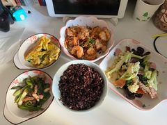 -爱贝佳母婴护理服务中心·月嫂育儿嫂(鲁迅路店)