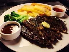-WOLFGANG PUCK KITCHEN & BAR(迪士尼小镇店)