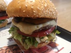 -The Habit Burger Grill 哈比特汉堡(复兴soho店)